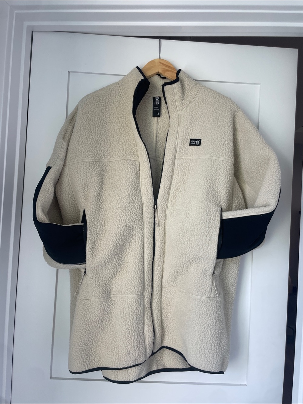 Mountain Hardwear Cream Sherpa Zip-Up Jacket